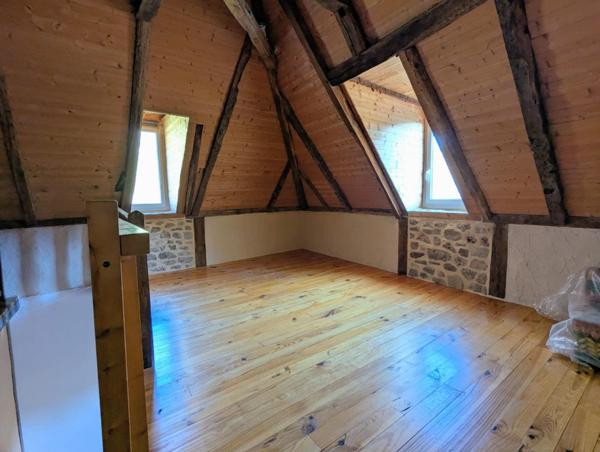 Charmante maison ancienne à Cougousse (moins de 20 min de Rodez et à 5 min de Marcillac-Vallon)