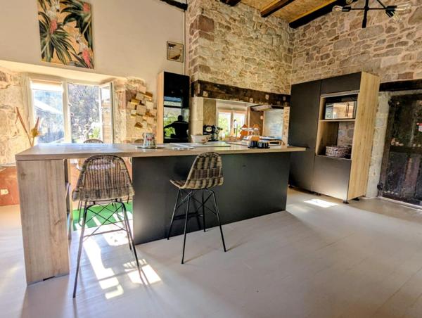 Charmante maison ancienne à Cougousse (moins de 20 min de Rodez et à 5 min de Marcillac-Vallon)