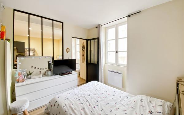 Immeuble à vendre    6 pièces •  Saint-Antonin-Noble-Val