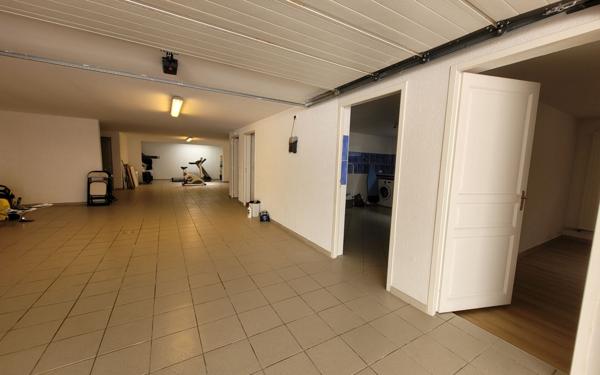 Maison à vendre    6 pièces • 240 m2 Sergy