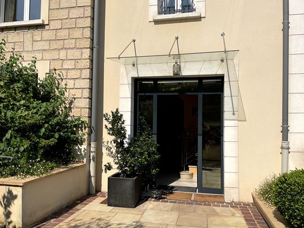 Maison Athis Mons 8 pièce(s) 354.10 m2