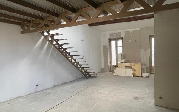 Appartement à vendre    3 pièces • 79 m2 Nîmes