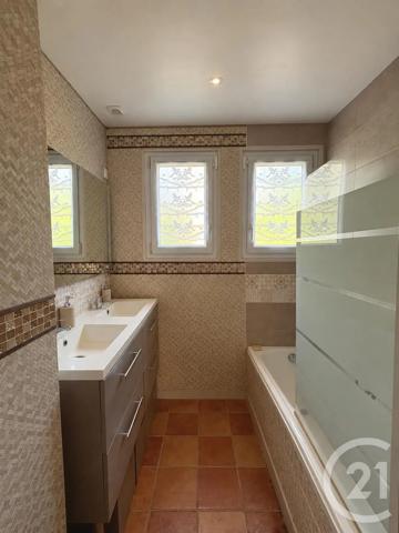 Maison à vendre  6 pièces - 154 m 2   THORIGNY SUR MARNE  - 77