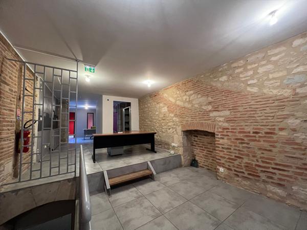 Local commercial Nevers 2 pièce(s) 68 m2