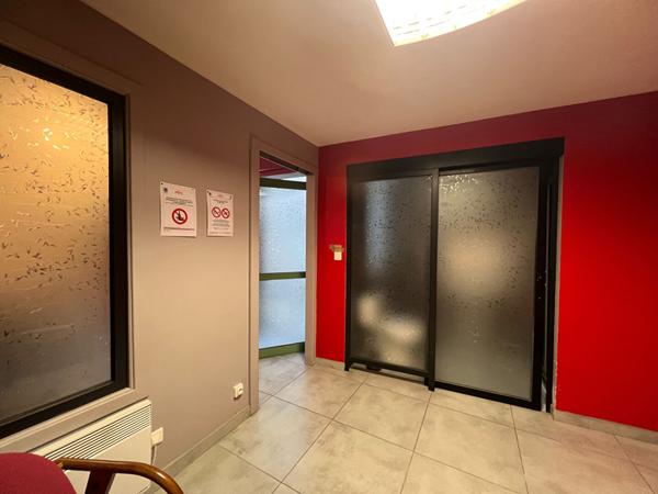 Local commercial Nevers 2 pièce(s) 68 m2