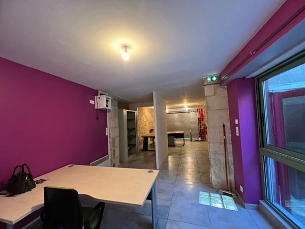 Local commercial Nevers 2 pièce(s) 68 m2