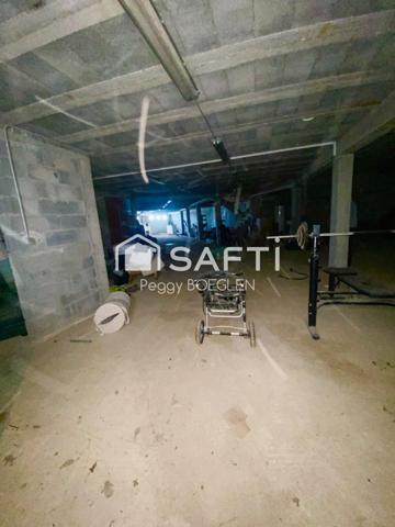 SUPERBE PROPRIETE  DE 180 M 2  A DECOUVRIR A CRAYSSAC