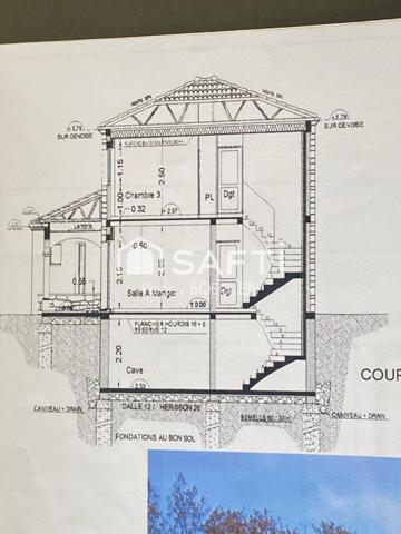 SUPERBE PROPRIETE  DE 180 M 2  A DECOUVRIR A CRAYSSAC