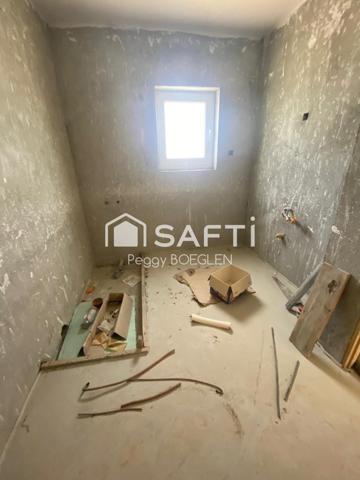 SUPERBE PROPRIETE  DE 180 M 2  A DECOUVRIR A CRAYSSAC