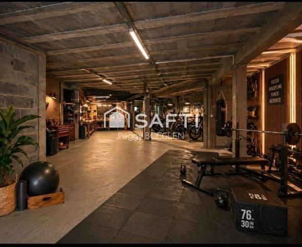 SUPERBE PROPRIETE  DE 180 M 2  A DECOUVRIR A CRAYSSAC
