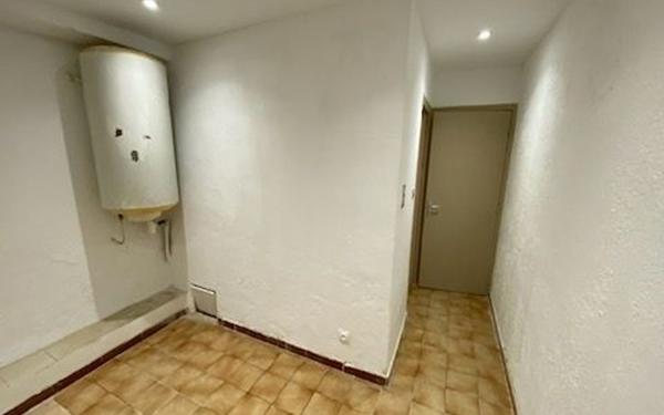 Appartement à louer    1 pièce • 30 m2 Pont-Saint-Esprit