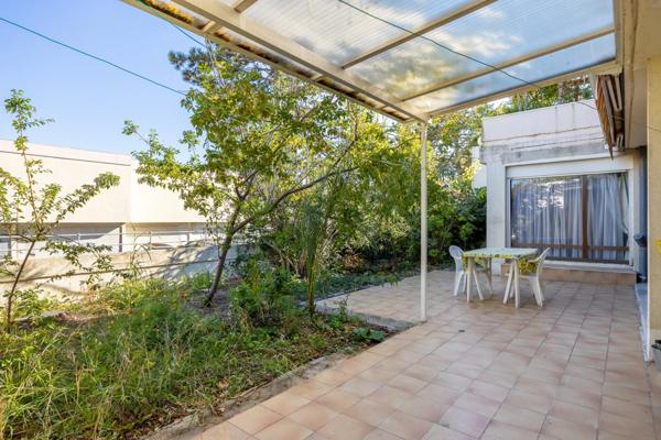 ***VISITE VIRTUELLE DISPONIBLE SUR DEMANDE…MARSEILLE 11/12EME…APPARTEMENT-VILLA…LE COLLET DES COMTES…TERRASSE ET JARDIN…DOUBLE BOX…RARE À LA VENTE***