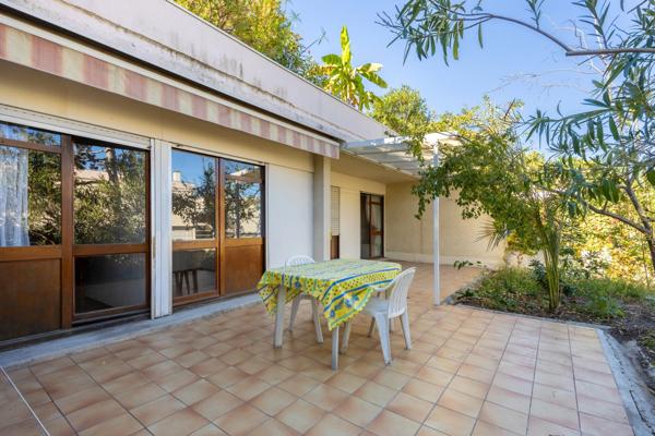 ***VISITE VIRTUELLE DISPONIBLE SUR DEMANDE…MARSEILLE 11/12EME…APPARTEMENT-VILLA…LE COLLET DES COMTES…TERRASSE ET JARDIN…DOUBLE BOX…RARE À LA VENTE***