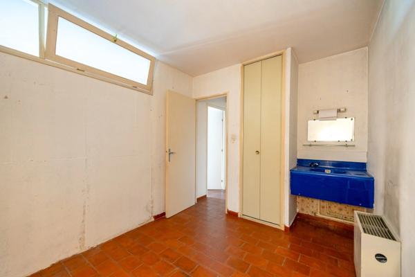 ***VISITE VIRTUELLE DISPONIBLE SUR DEMANDE…MARSEILLE 11/12EME…APPARTEMENT-VILLA…LE COLLET DES COMTES…TERRASSE ET JARDIN…DOUBLE BOX…RARE À LA VENTE***