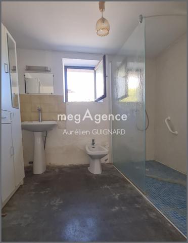 Maison à FAYE-L'ABBESSE, 79350 - 7 pièces 124m²