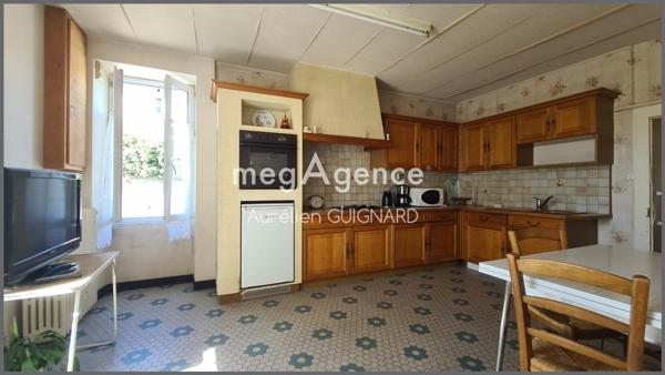 Maison à FAYE-L'ABBESSE, 79350 - 7 pièces 124m²