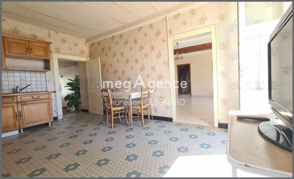 Maison à FAYE-L'ABBESSE, 79350 - 7 pièces 124m²