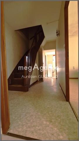 Maison à FAYE-L'ABBESSE, 79350 - 7 pièces 124m²
