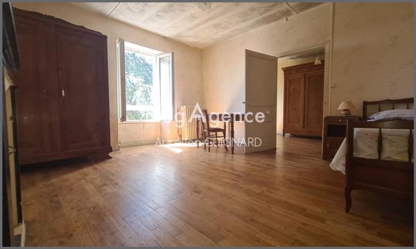 Maison à FAYE-L'ABBESSE, 79350 - 7 pièces 124m²