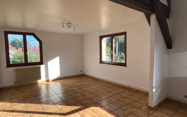 Appartement à louer    3 pièces • 77,80 m2 Fellering