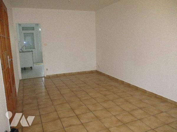 MAISON A VENDRE DESVRES 5 CHAMBRES, JARDIN, GARAGE