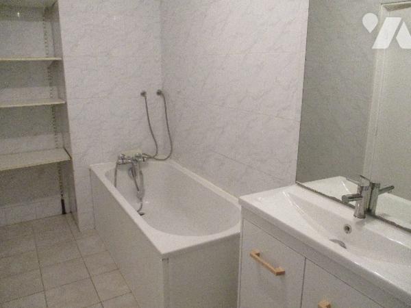 MAISON A VENDRE DESVRES 5 CHAMBRES, JARDIN, GARAGE