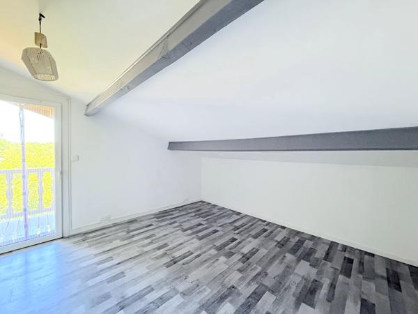 A LOUER APPARTEMENT T3 CLIMATISE AVEC JARDIN - ARTIGUES PRES BORDEAUX , Artigues pres bordeaux A LOUER APPARTEMENT T3 CLIMATISE AVEC JARDIN - ARTIGUES PRES BORDEAUX , Artigues pres bordeaux