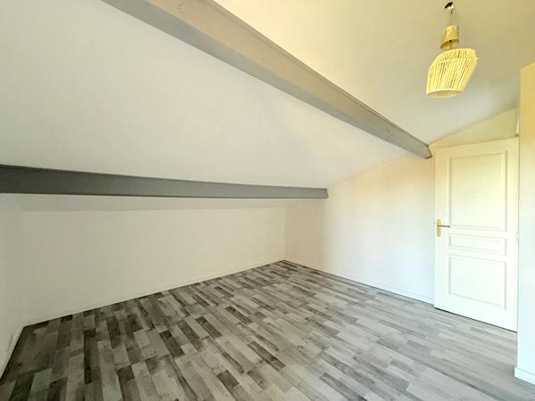 A LOUER APPARTEMENT T3 CLIMATISE AVEC JARDIN - ARTIGUES PRES BORDEAUX , Artigues pres bordeaux A LOUER APPARTEMENT T3 CLIMATISE AVEC JARDIN - ARTIGUES PRES BORDEAUX , Artigues pres bordeaux