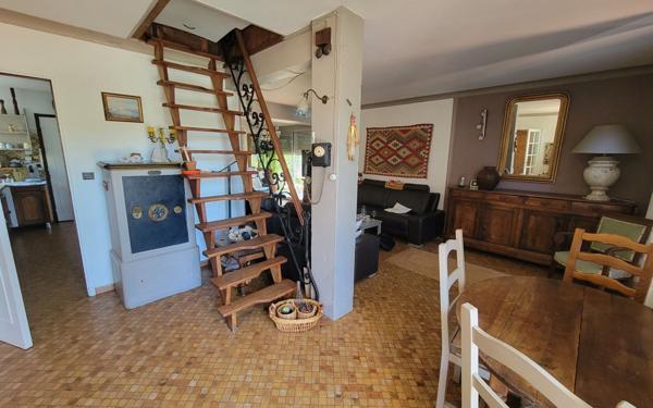 Maison à vendre    7 pièces •  Ouveillan