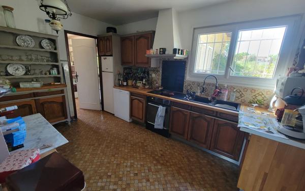 Maison à vendre    7 pièces •  Ouveillan