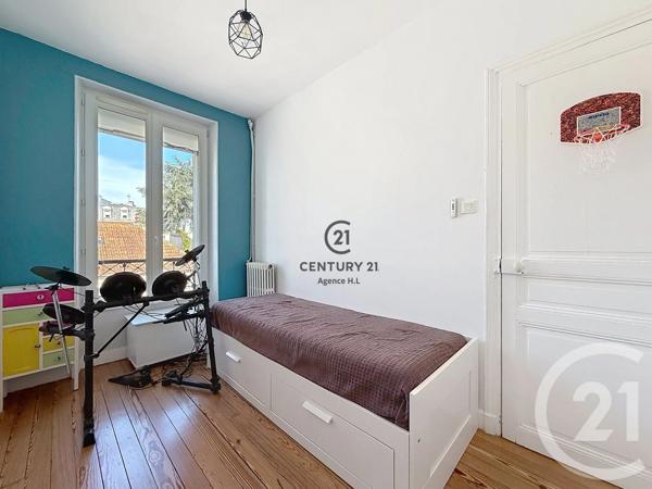 Appartement Duplex à vendre  6 pièces - 92,26 m 2   VILLEMOMBLE  - 93