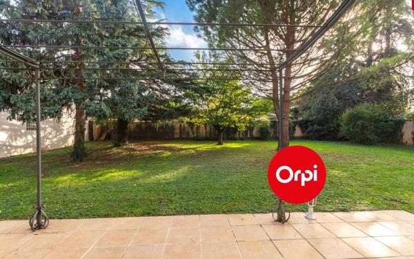 Maison à vendre    5 pièces • 163 m2 Saint-Bonnet-de-Mure