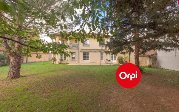 Maison à vendre    5 pièces • 163 m2 Saint-Bonnet-de-Mure