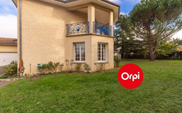 Maison à vendre    5 pièces • 163 m2 Saint-Bonnet-de-Mure