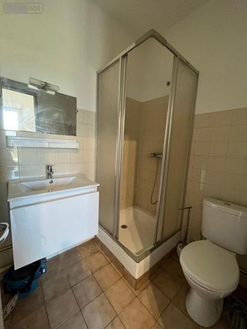 Appartement à louer à Saint-Chély-d'Apcher en Lozère (48200), ref : 48032-L96