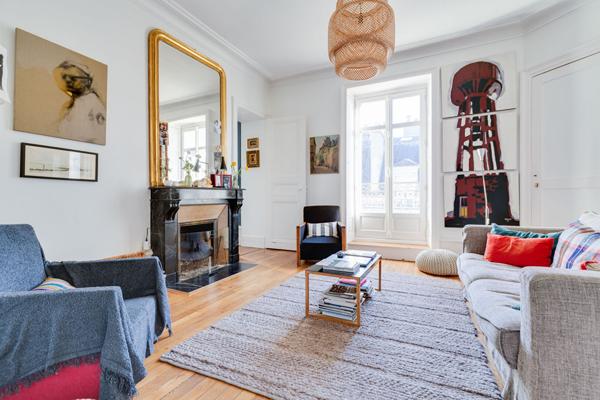 A VENDRE NANTES/CENTRE VILLE APPARTEMENT ANCIEN 4 CHAMBRES