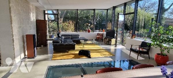 Très belle maison contemporaine de plain pied avec jardin.