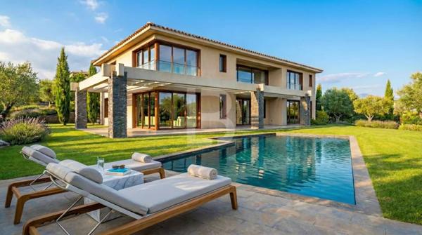 À VENDRE – Terrain constructible avec permis purgé à OPIO