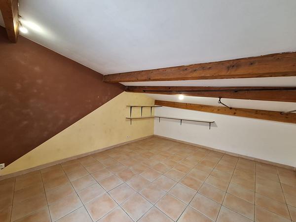 A VENDRE - Maison de village - Marguerittes - 4 pièce(s) 80.29 m2