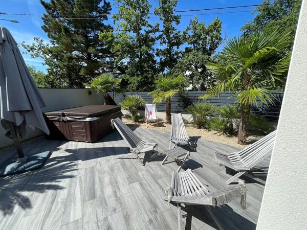 Maison moderne à vendre à Arradon 2 chambres 77 m² - parcelle 260 m² - à vendre meublée