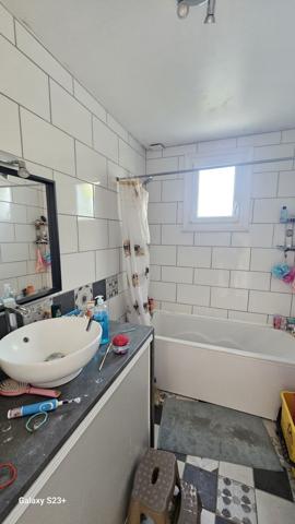 Maison - 7 pièces - 160 m²