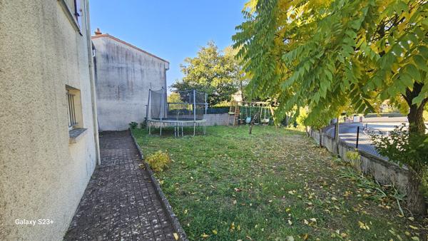 Maison - 7 pièces - 160 m²