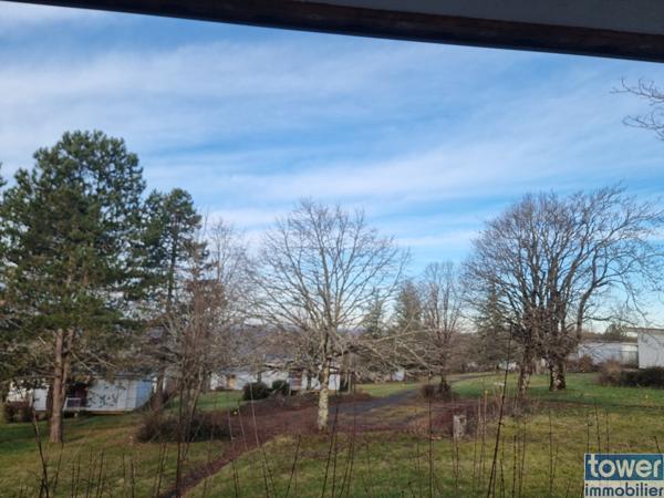 TERRAIN de LOISIRs de 603 m² avec CHALET dans PRL ouvert à l'année