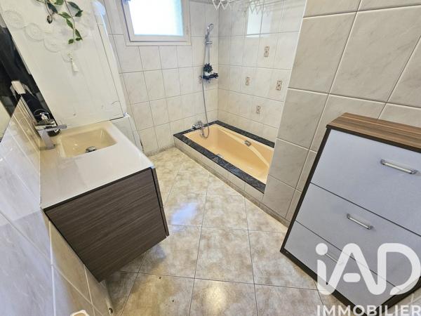 Maison à vendre 6 pièces 143,5 m² Le Blanc-Mesnil