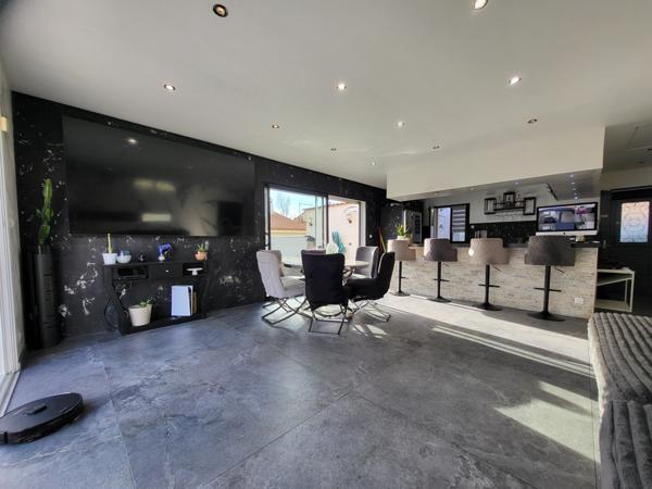 Vitrolles (13127) VILLA D'ARCHITECTE 5 PIECES QUI S'AUTOFINANCE