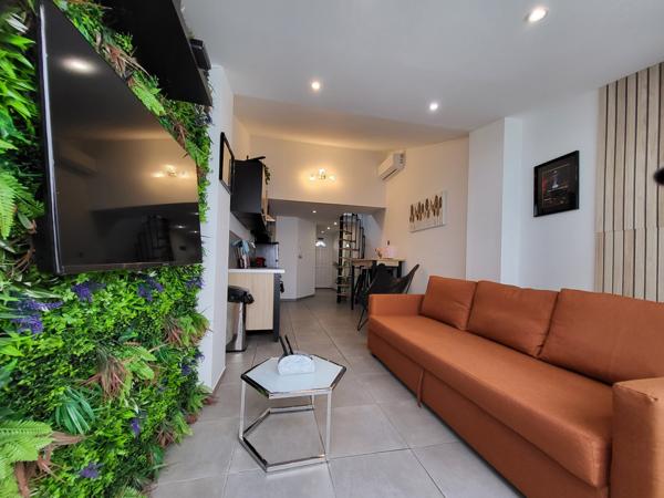 Vitrolles (13127) VILLA D'ARCHITECTE 5 PIECES QUI S'AUTOFINANCE