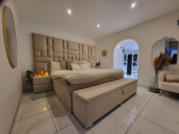 Vitrolles (13127) VILLA D'ARCHITECTE 5 PIECES QUI S'AUTOFINANCE