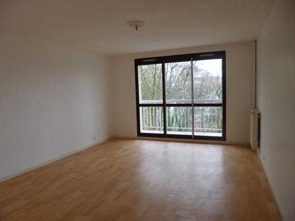 APPARTEMENT TYPE 3 DE 73 M2 SECT. COURLANCY/LÉO LAGRANGE AVE