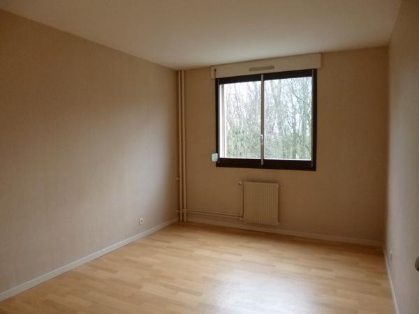 APPARTEMENT TYPE 3 DE 73 M2 SECT. COURLANCY/LÉO LAGRANGE AVE