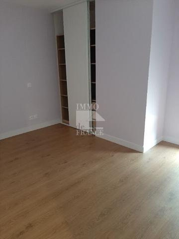 Appartement La Roche Sur Yon  théâtre 4 pièce(s) 99.02 m2